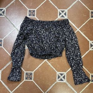 Long sleeve crop top with rouching at top and bottom